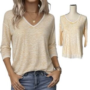 NWOT Chico’s Yellow Lightweight Top